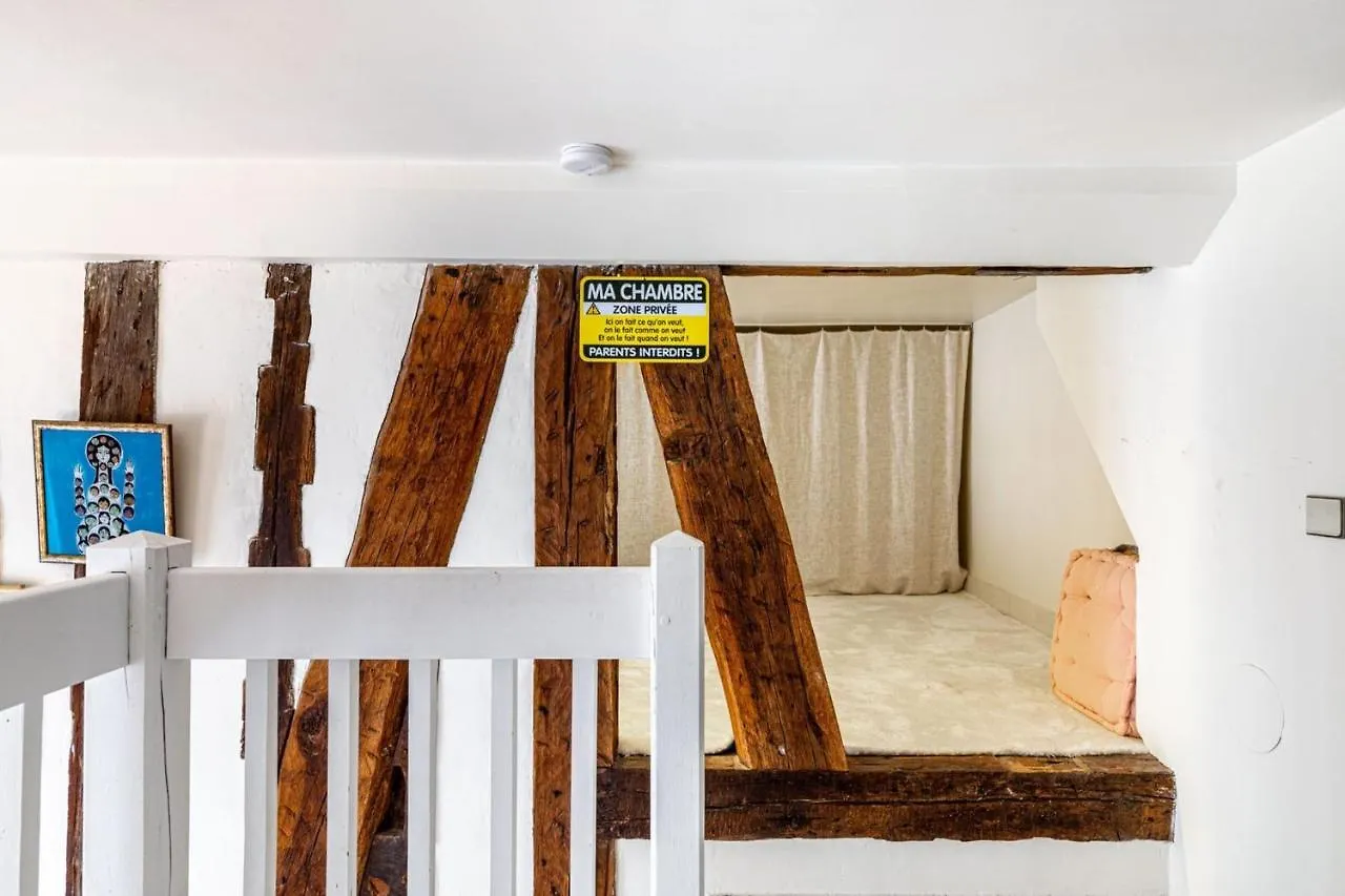 Guestready - Cozy Mezzanine In Le Marais Apartamento Paris França